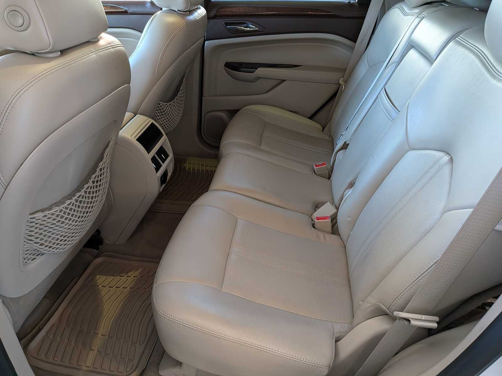 Thumbnail: 2016 Cadillac SRX - 18