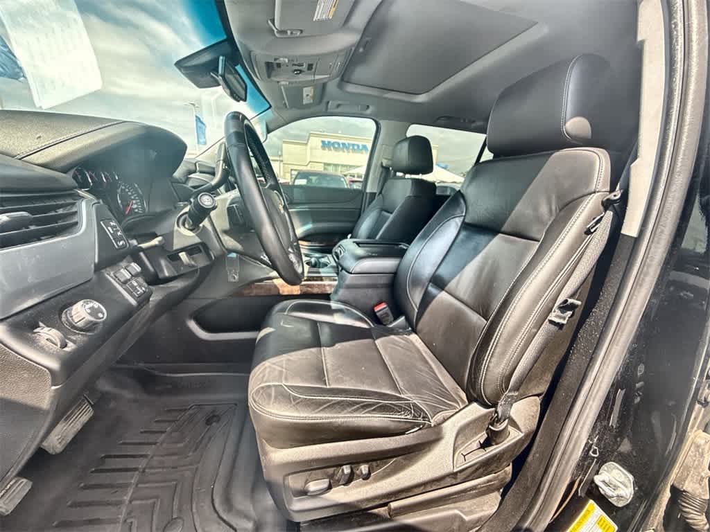 Thumbnail: 2019 Chevrolet Tahoe - 15