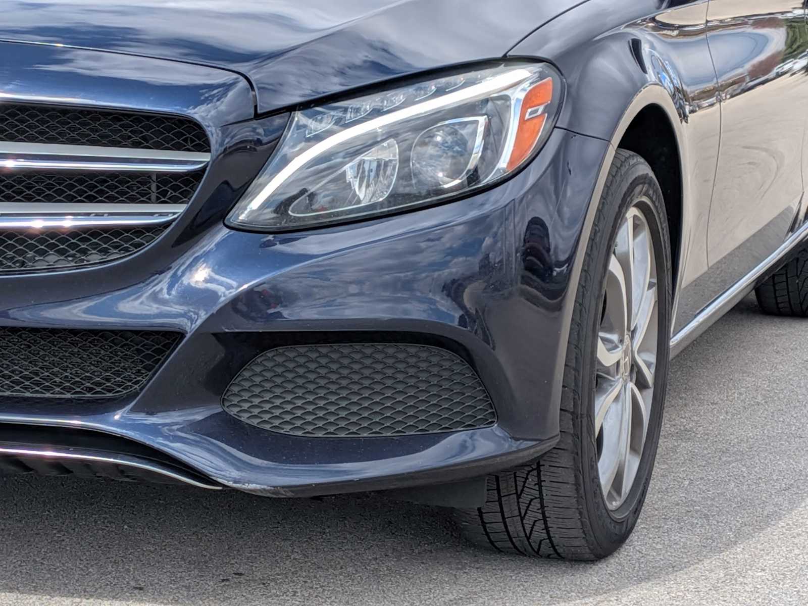 Thumbnail: 2017 Mercedes-Benz C-Class - 10
