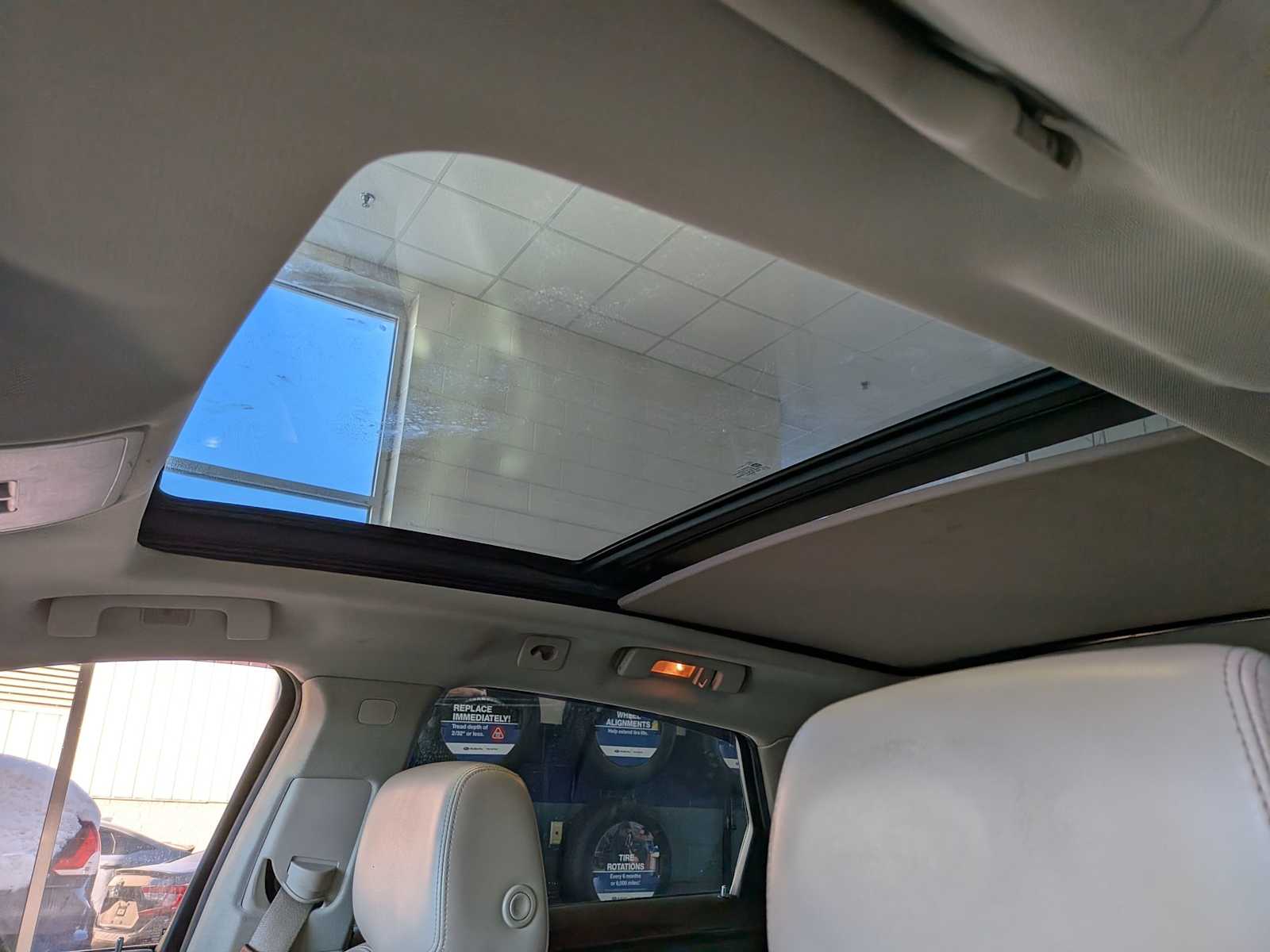 Thumbnail: 2016 Cadillac SRX - 19