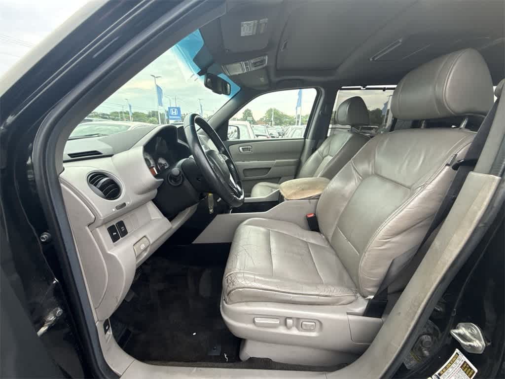 Thumbnail: 2011 Honda Pilot - 2