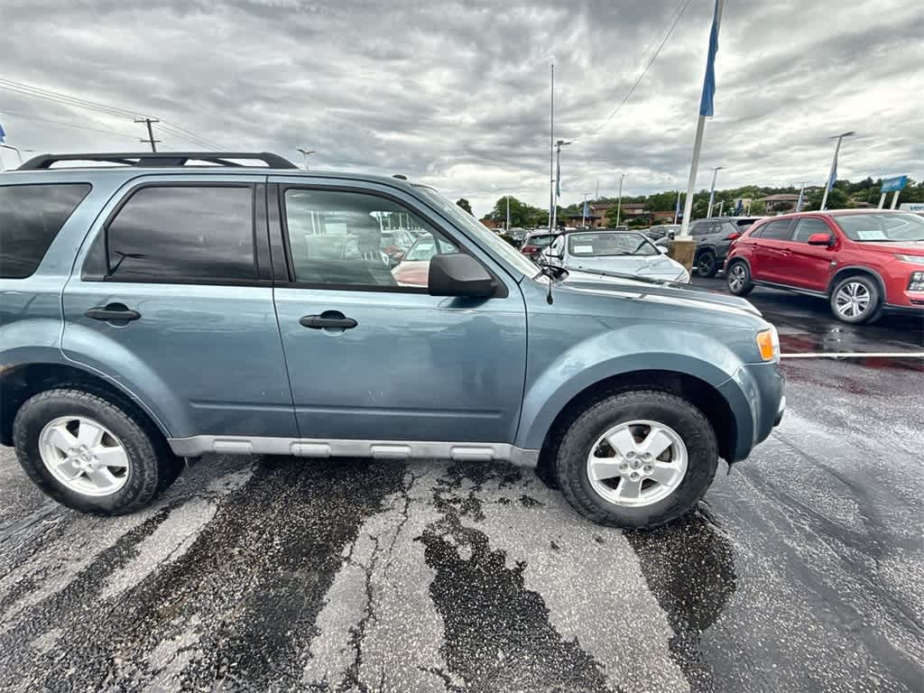 Thumbnail: 2012 Ford Escape - 8