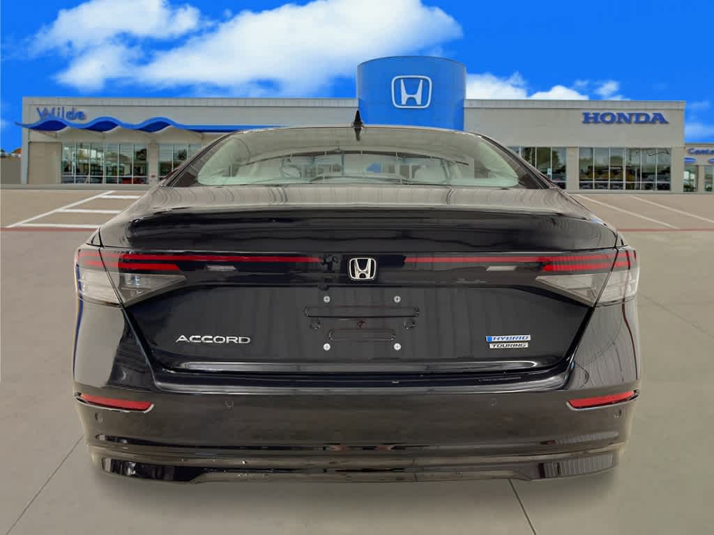 2025 Honda Accord Hybrid Touring photo 4