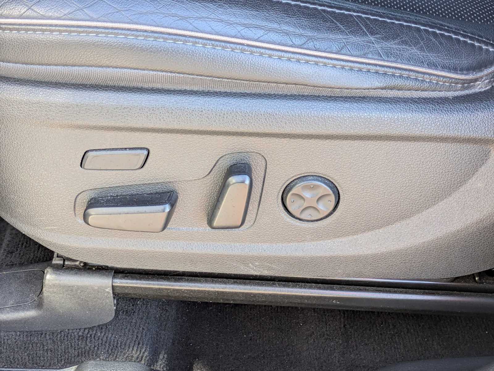 Thumbnail: 2022 Hyundai Santa Fe - 16