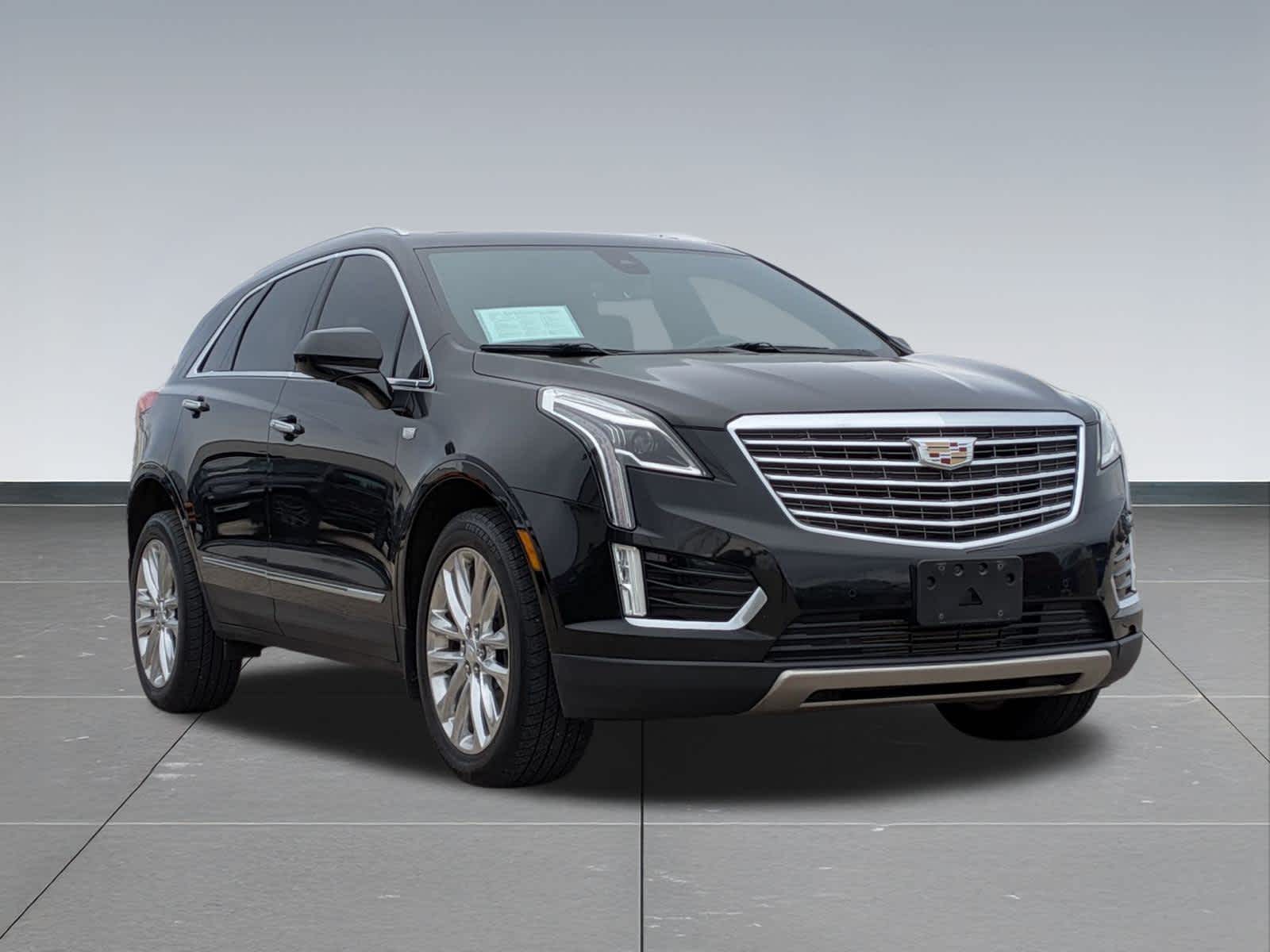 Thumbnail: 2017 Cadillac XT5 - 8