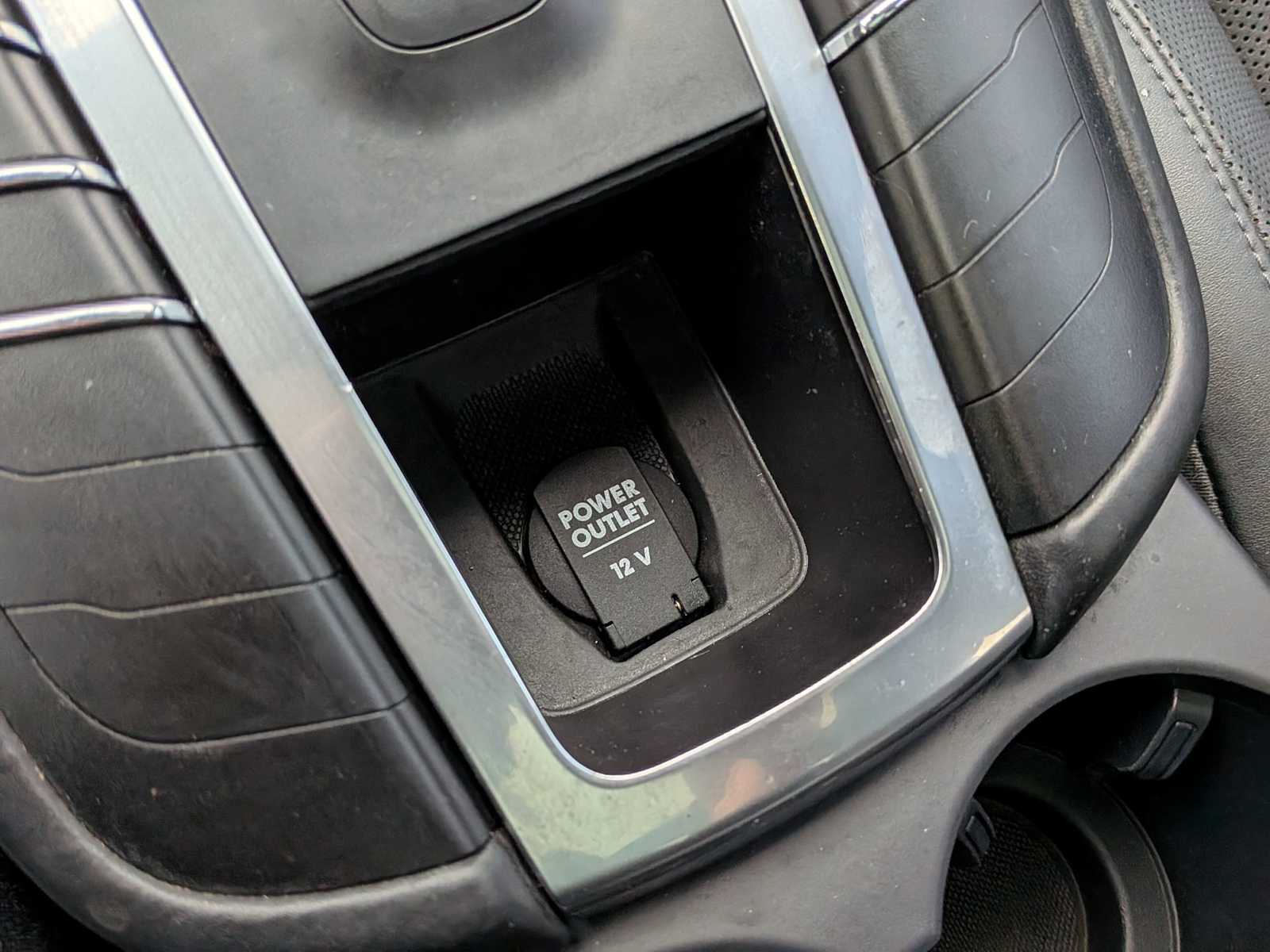 Thumbnail: 2016 Porsche Macan - 32