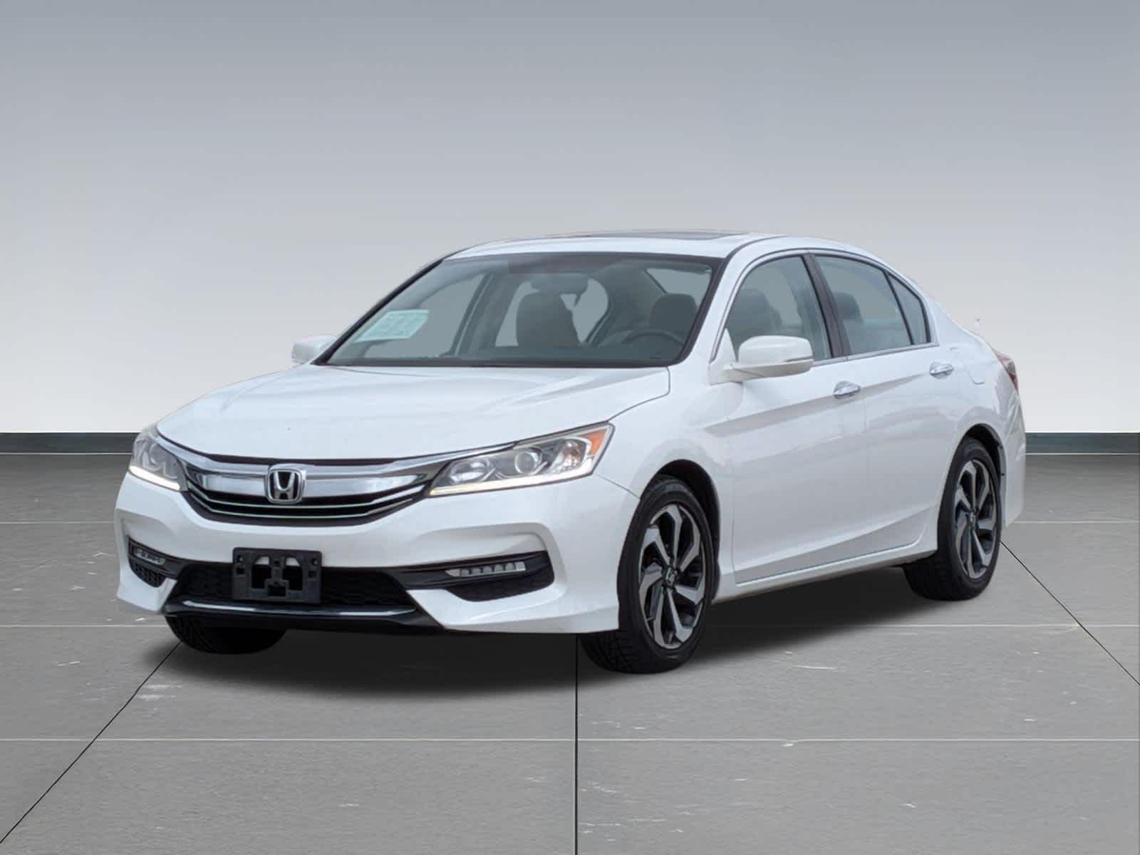 Thumbnail: 2017 Honda Accord - 9