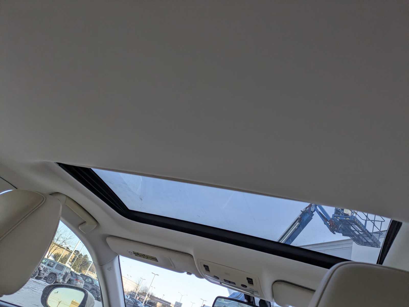 Thumbnail: 2013 Lexus ES - 21