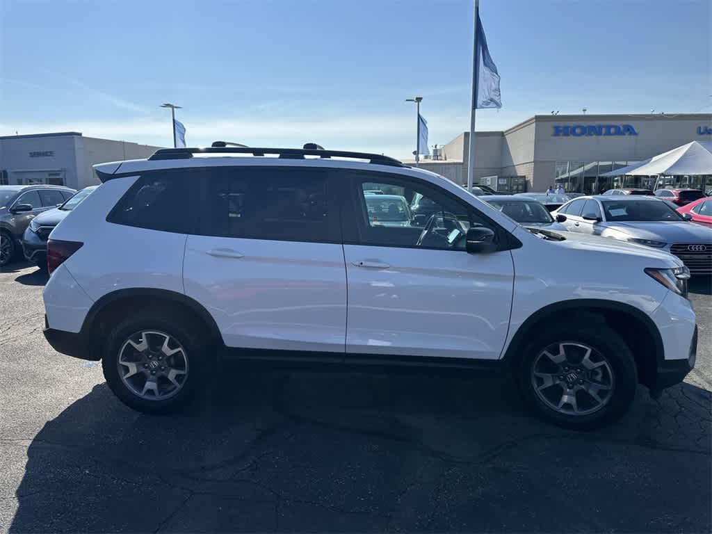 Thumbnail: 2023 Honda Passport - 6