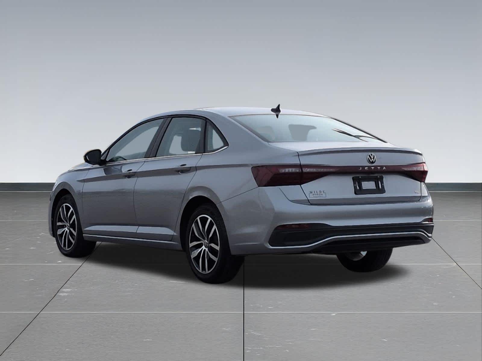 Thumbnail: 2025 Volkswagen Jetta - 4