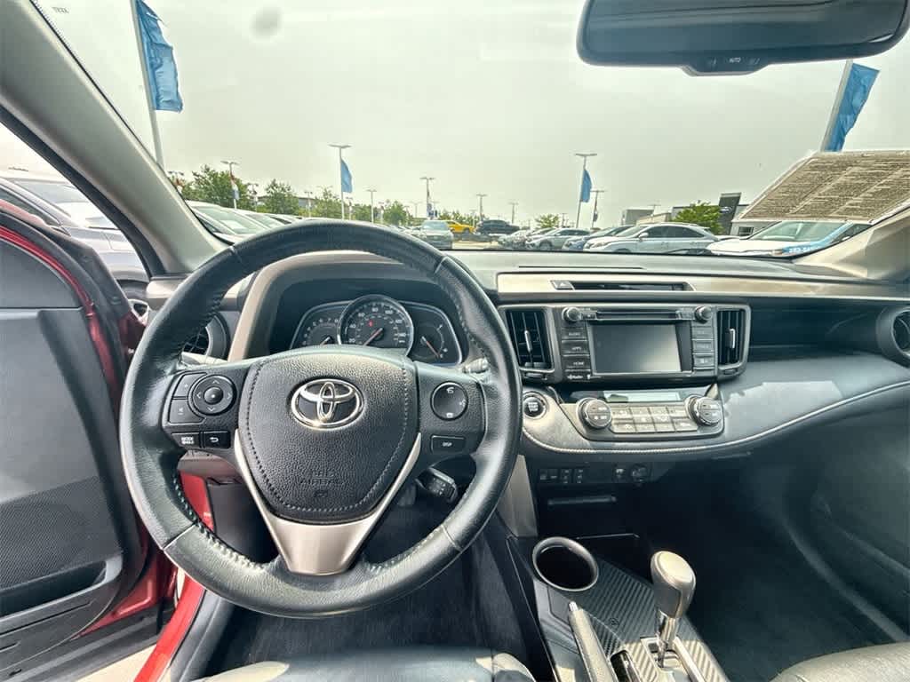 2015 Toyota RAV4 Limited 14