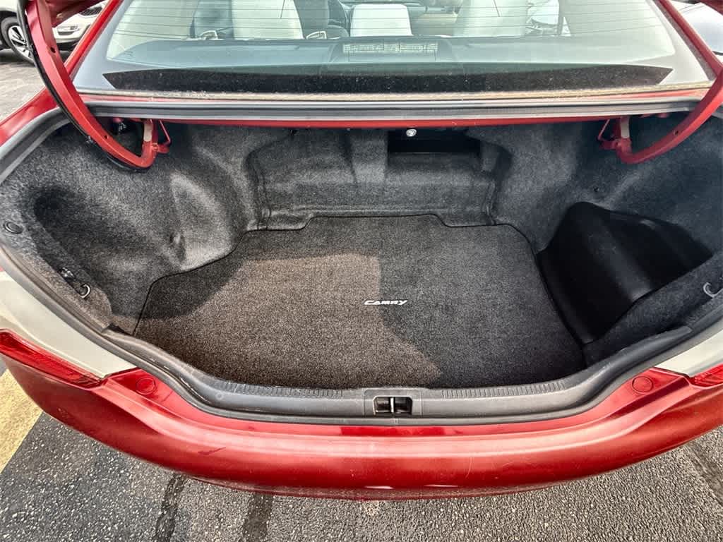 Thumbnail: 2012 Toyota Camry - 29