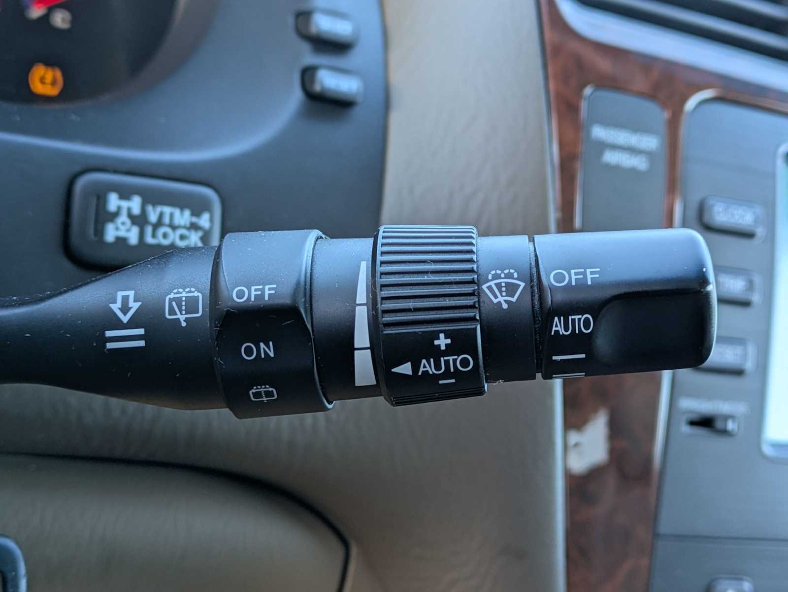 Thumbnail: 2004 Acura MDX - 25