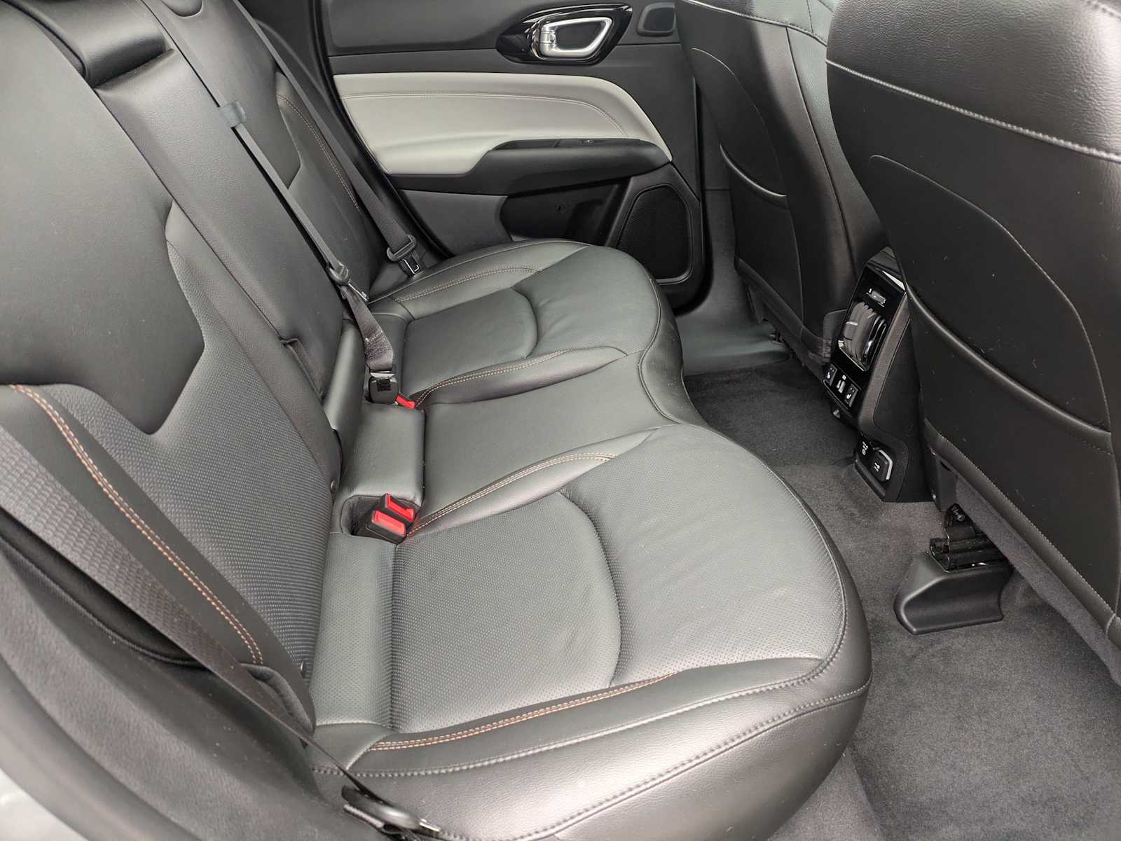 Thumbnail: 2022 Jeep Compass - 20