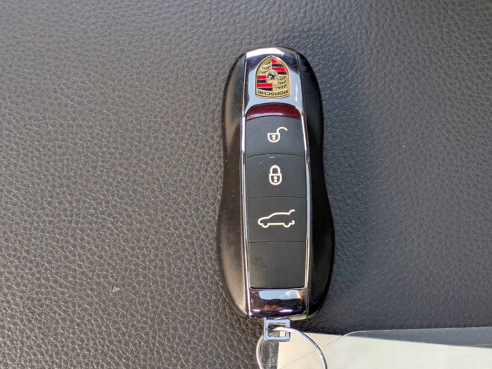 Thumbnail: 2017 Porsche Cayenne - 34