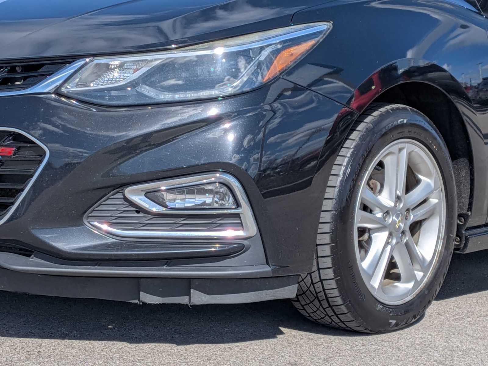 Thumbnail: 2017 Chevrolet Cruze - 10