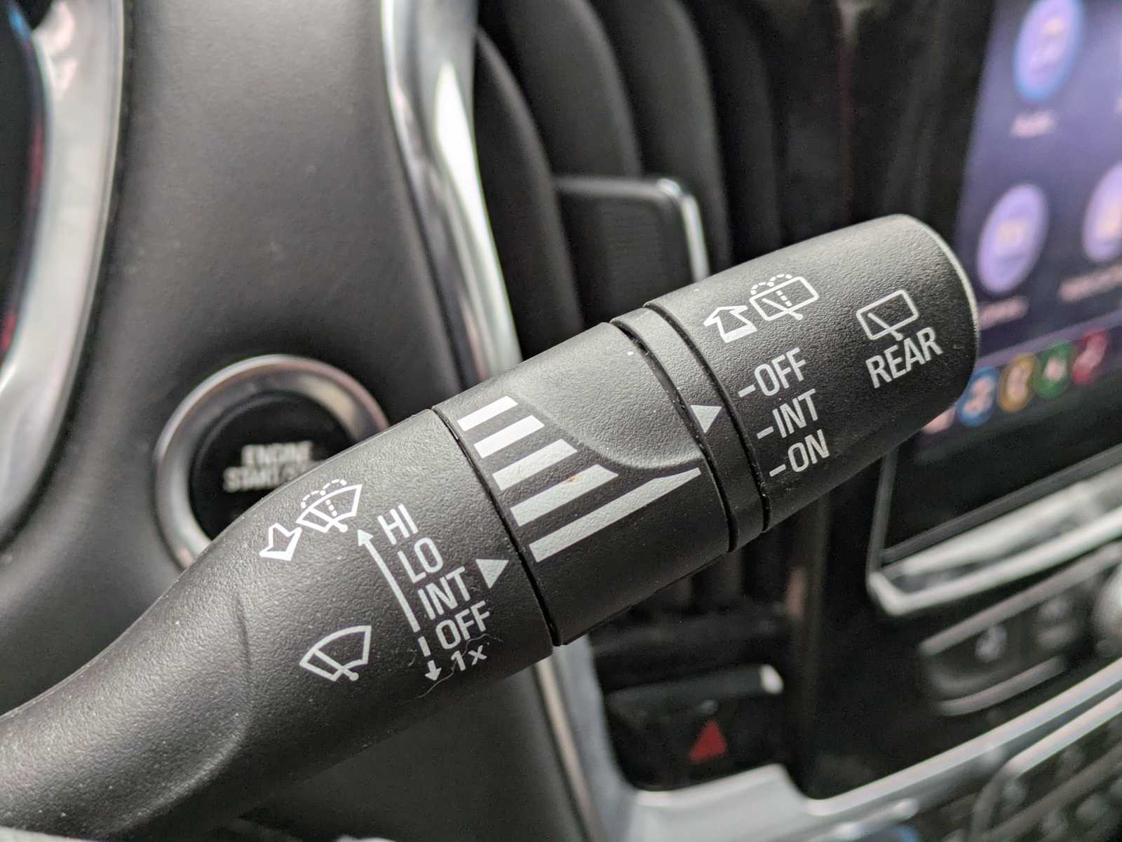 Thumbnail: 2020 Chevrolet Traverse - 26