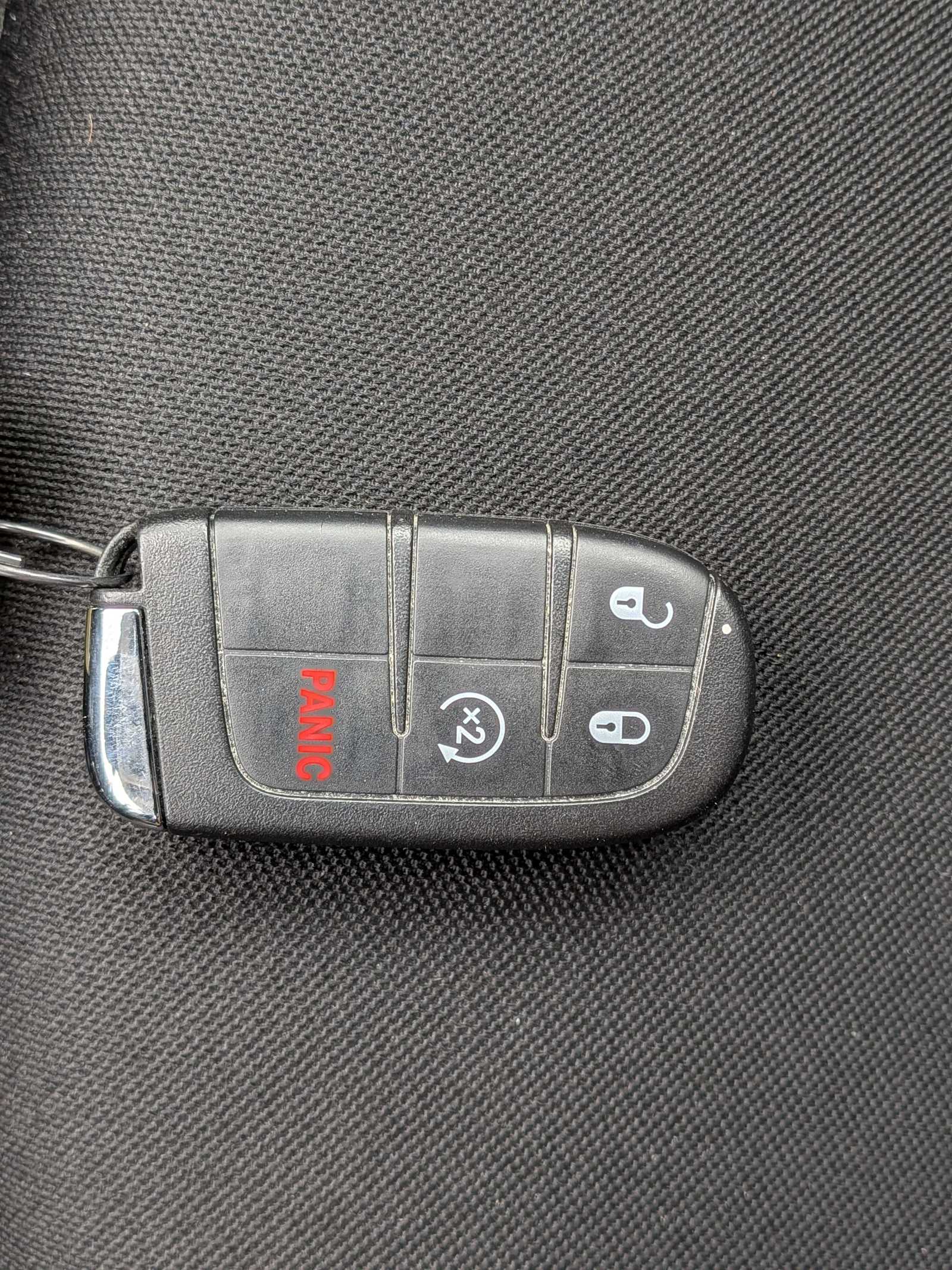 Thumbnail: 2017 Jeep Renegade - 28