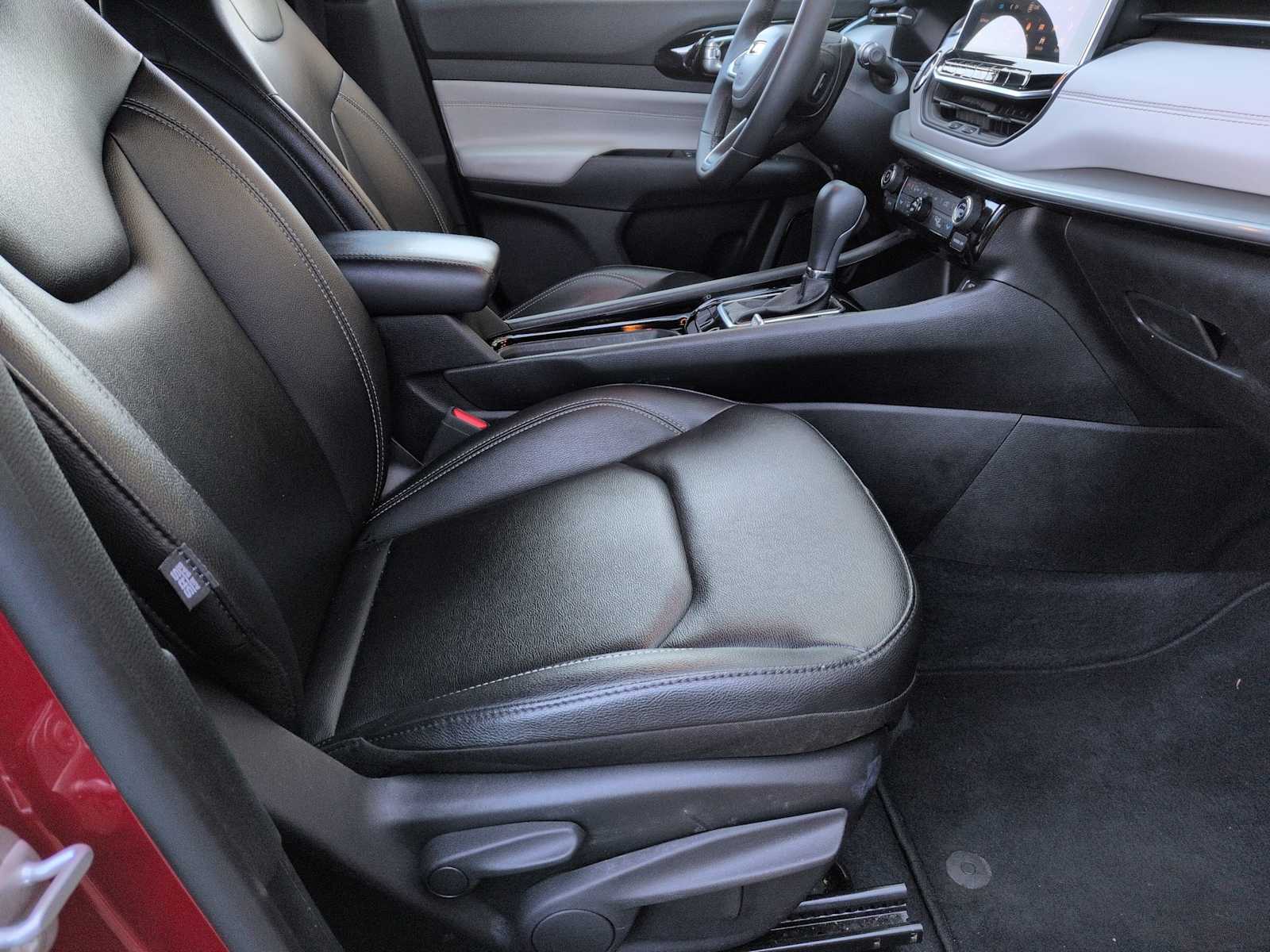 Thumbnail: 2025 Jeep Compass - 21