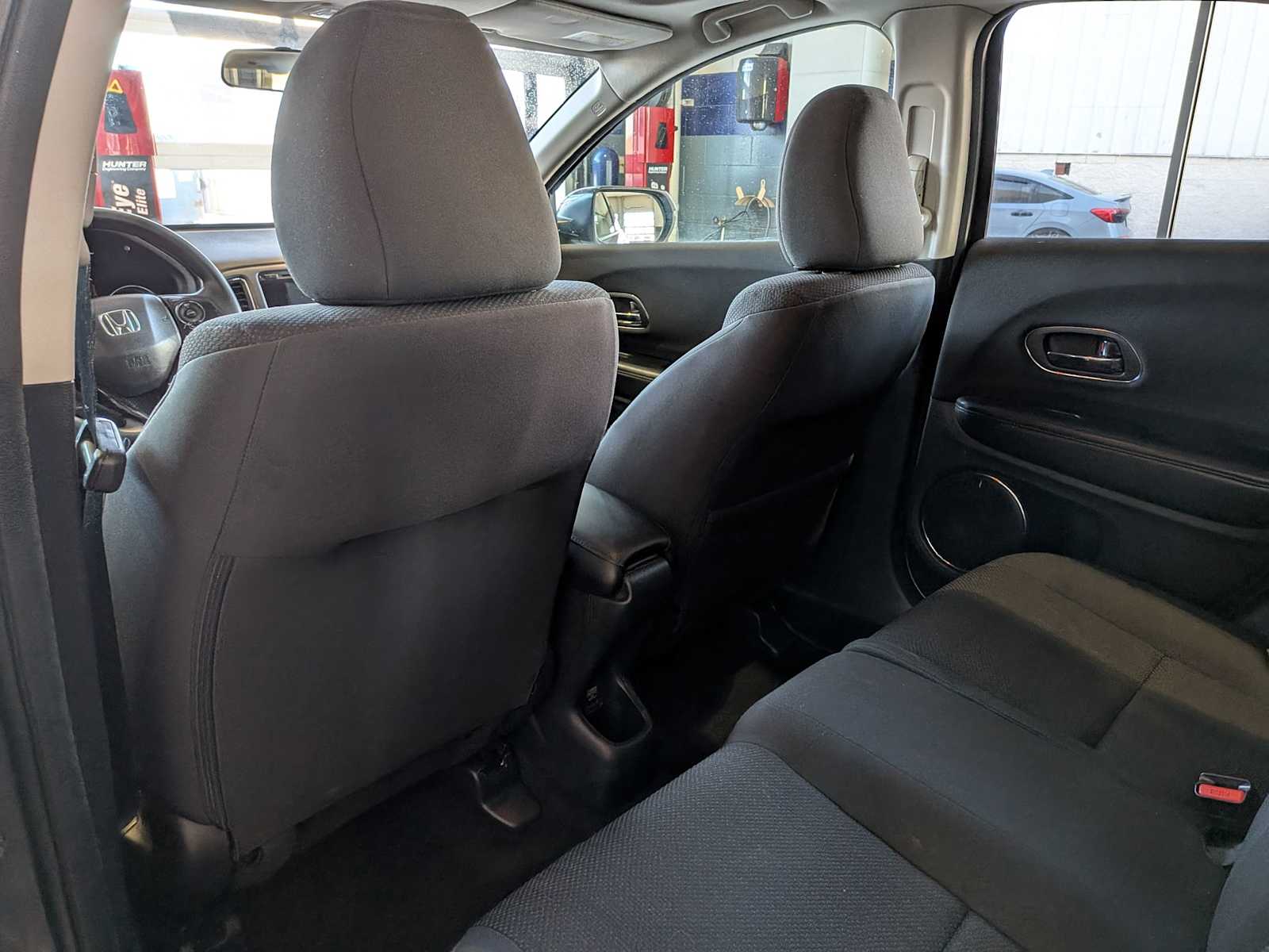 Thumbnail: 2018 Honda HR-V - 16