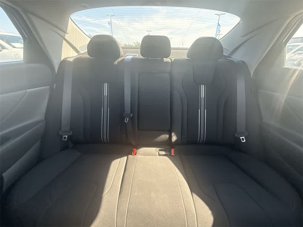 Thumbnail: 2025 Hyundai Elantra - 20