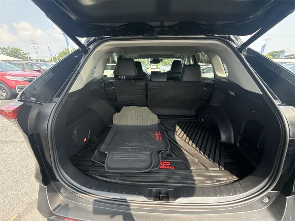 Thumbnail: 2020 Toyota RAV4 - 34