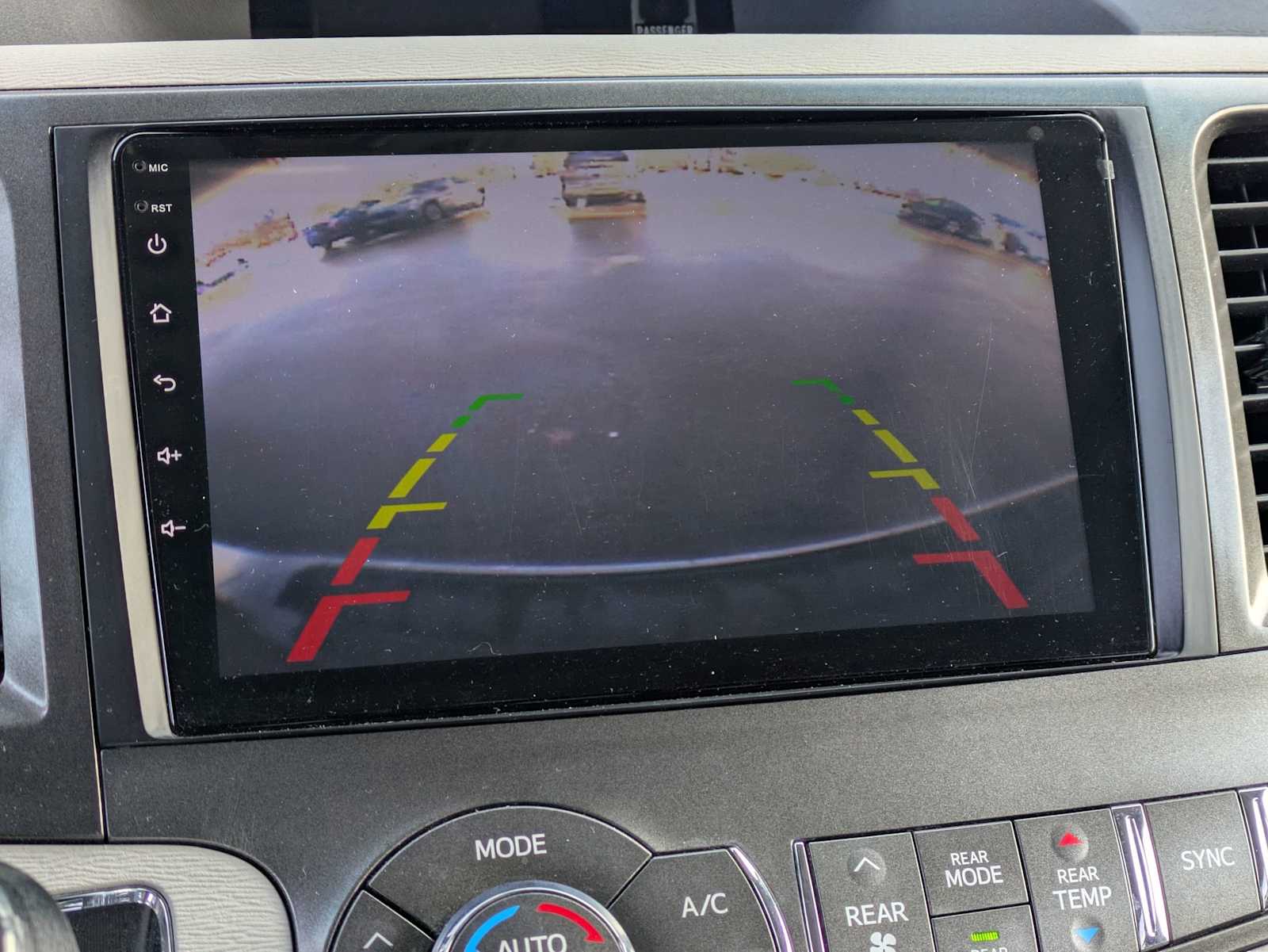 Thumbnail: 2012 Toyota Sienna - 30