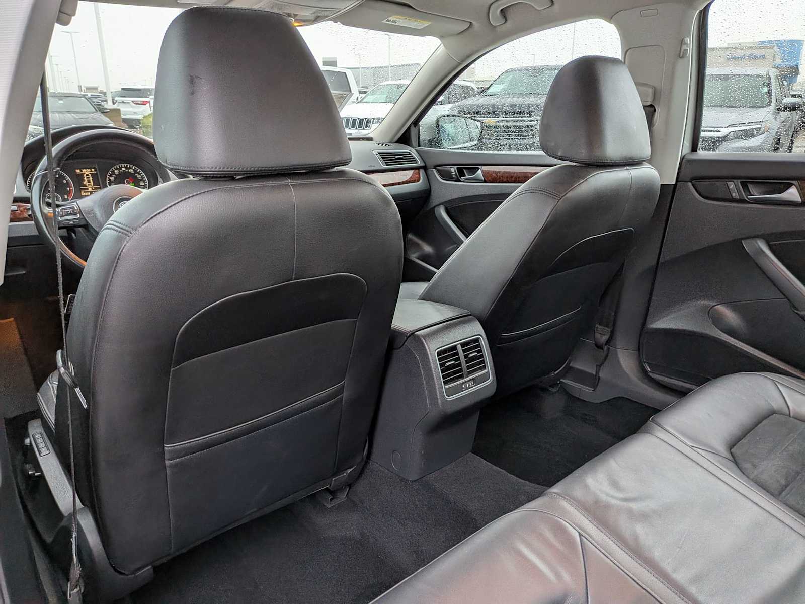 Thumbnail: 2013 Volkswagen Passat - 17