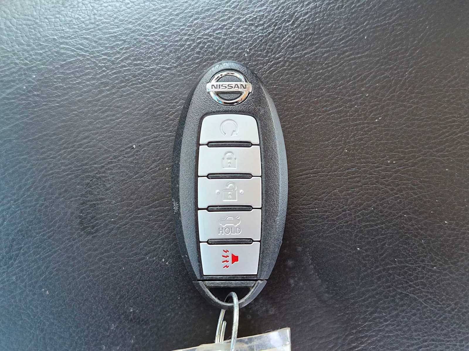 Thumbnail: 2013 Nissan Altima - 30