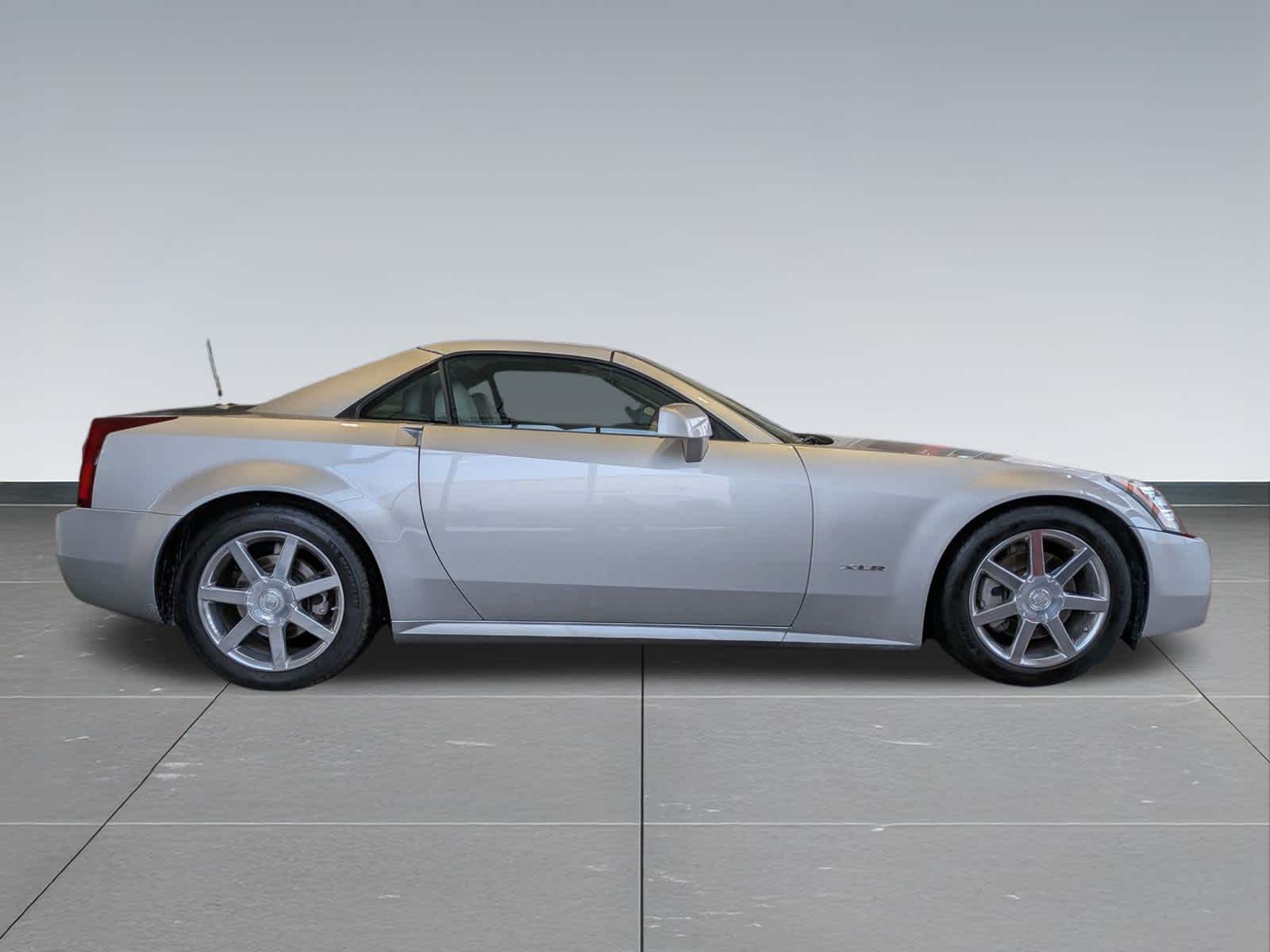 Thumbnail: 2005 Cadillac XLR - 7