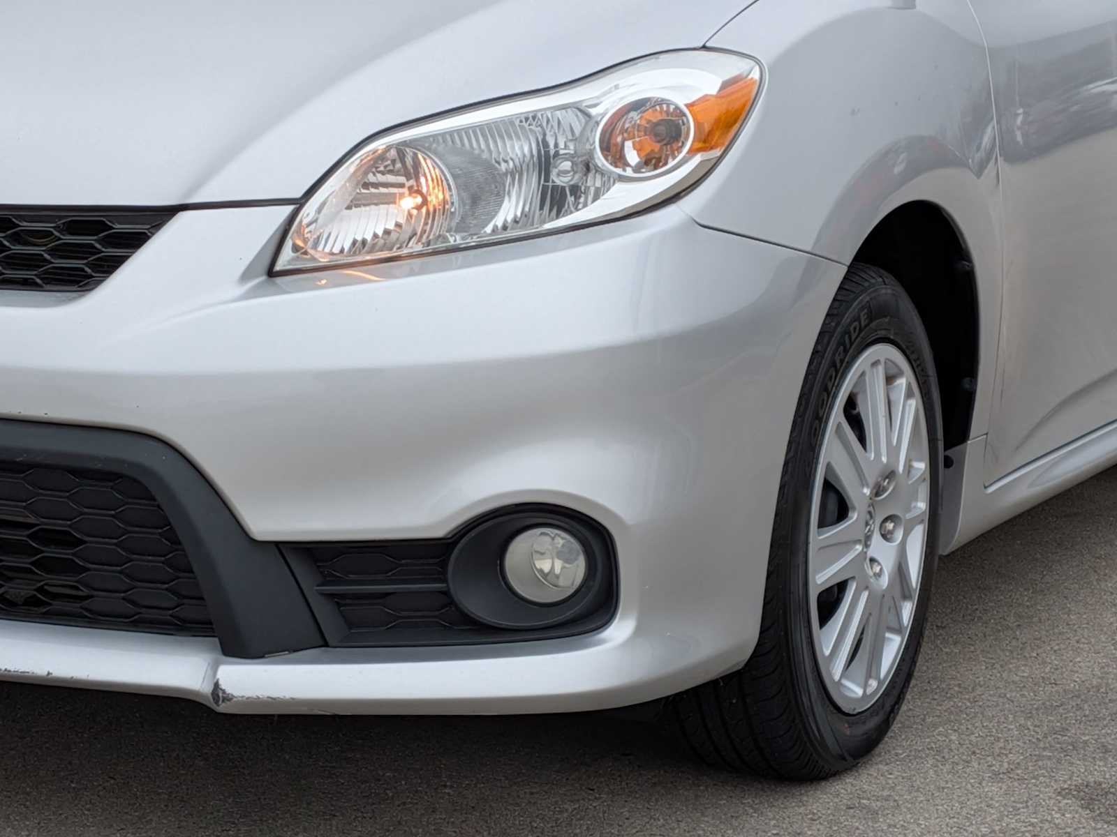 Thumbnail: 2013 Toyota Matrix - 10