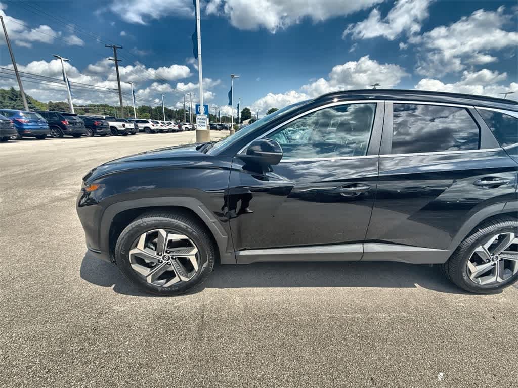 Thumbnail: 2022 Hyundai Tucson - 3