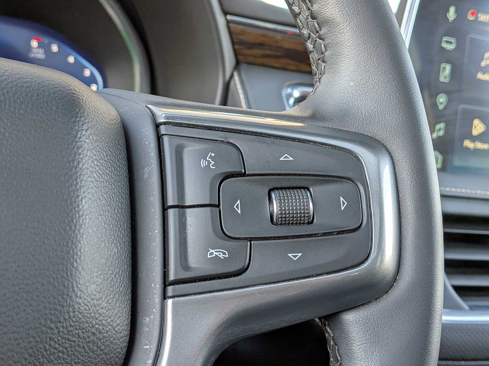 Thumbnail: 2023 Chevrolet Tahoe - 25