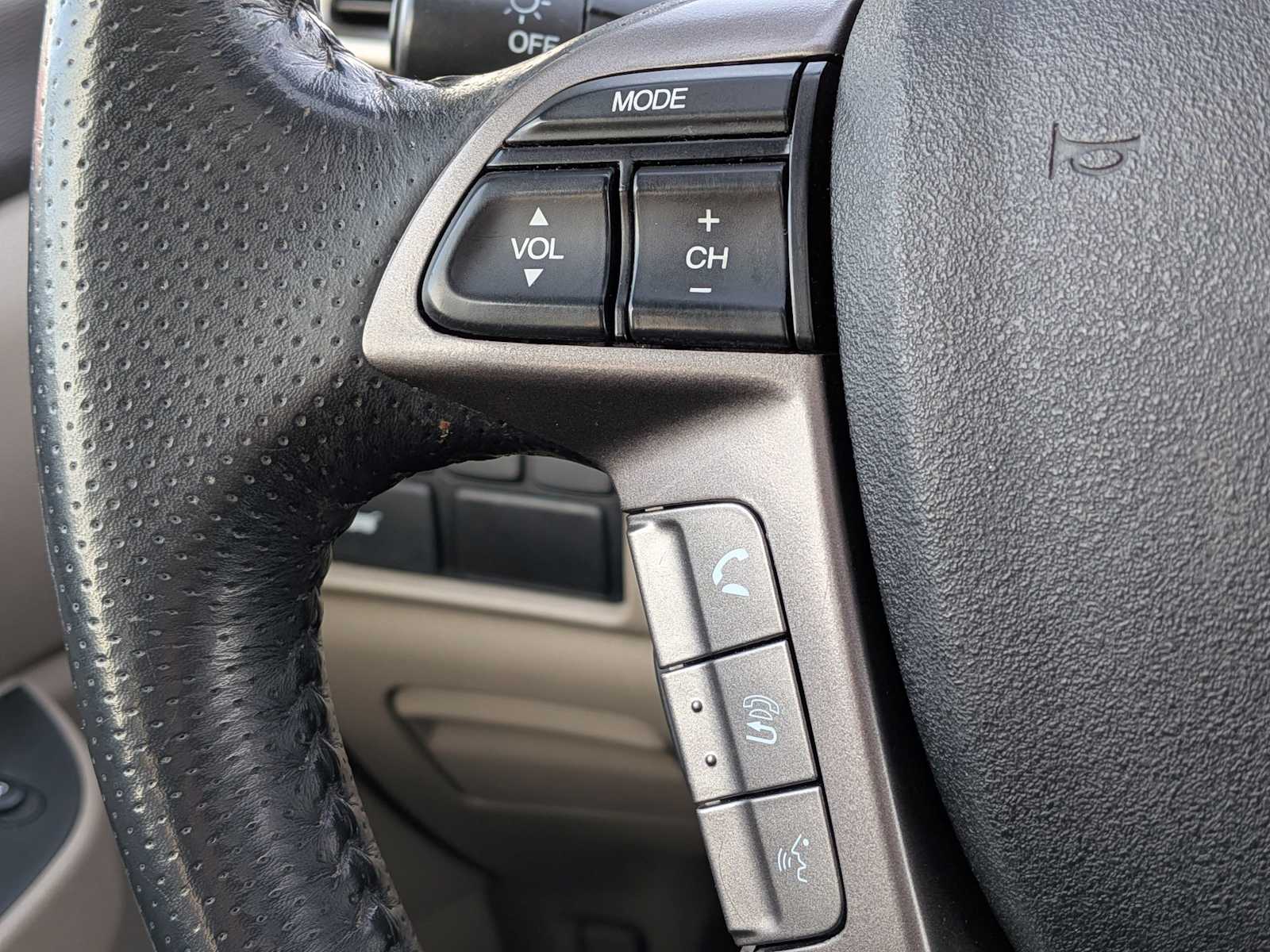 Thumbnail: 2017 Honda Odyssey - 23