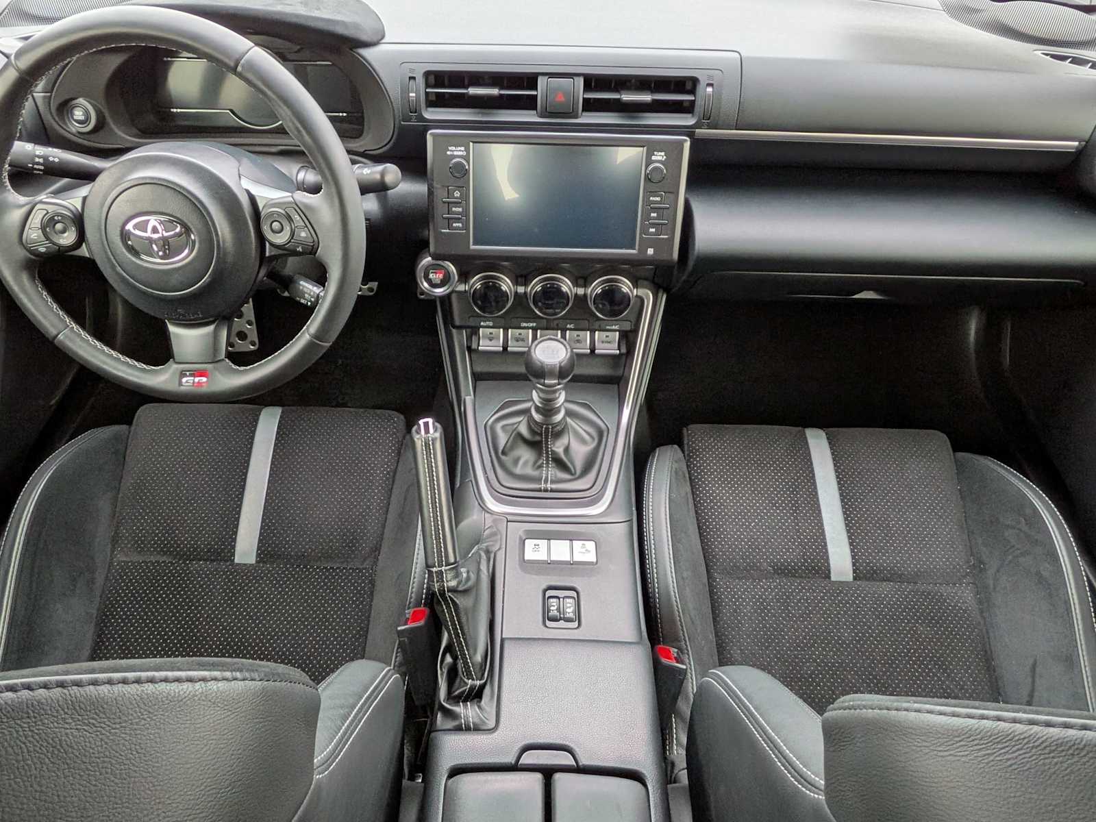 Thumbnail: 2024 Toyota GR86 - 14