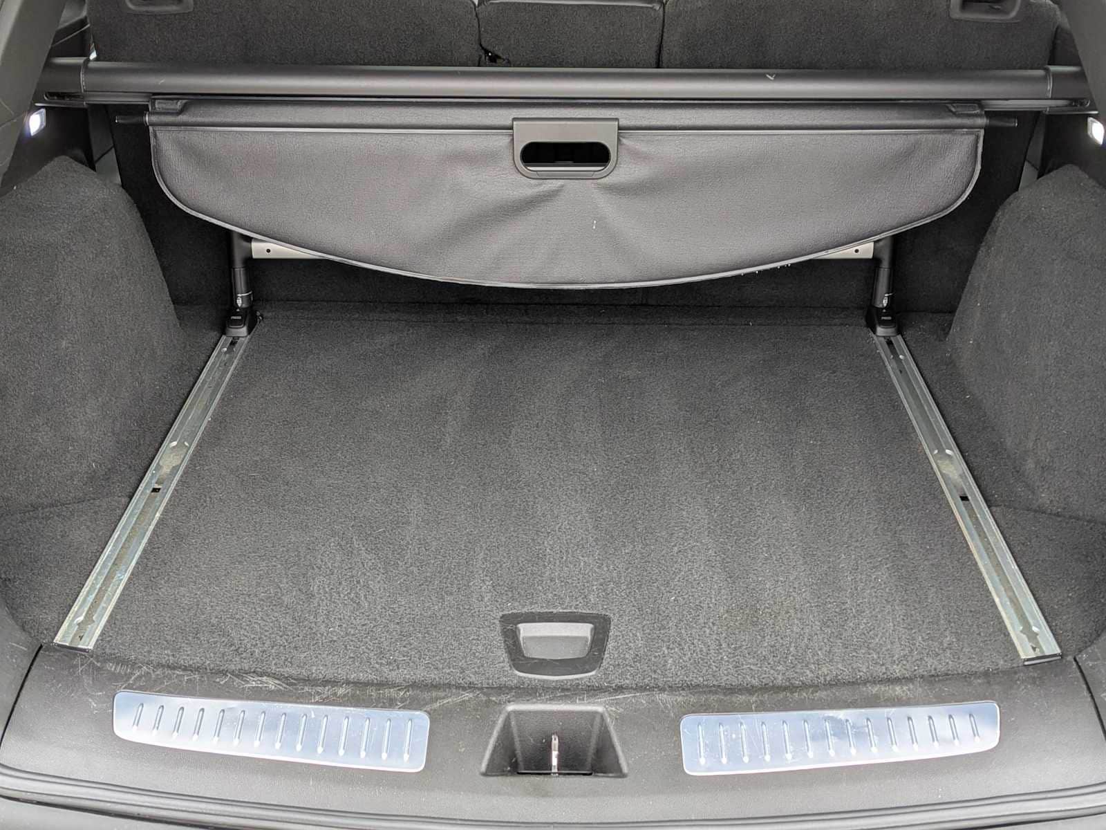 Thumbnail: 2017 Cadillac XT5 - 33