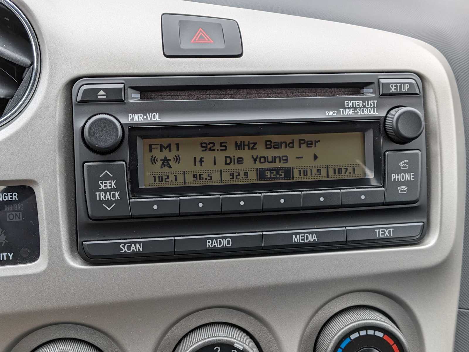 Thumbnail: 2013 Toyota Matrix - 24