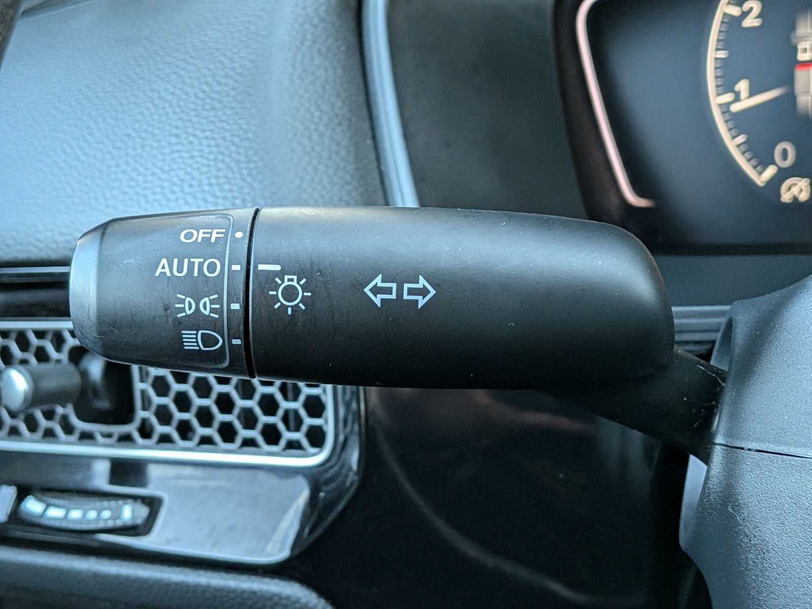 Thumbnail: 2023 Honda Civic - 24