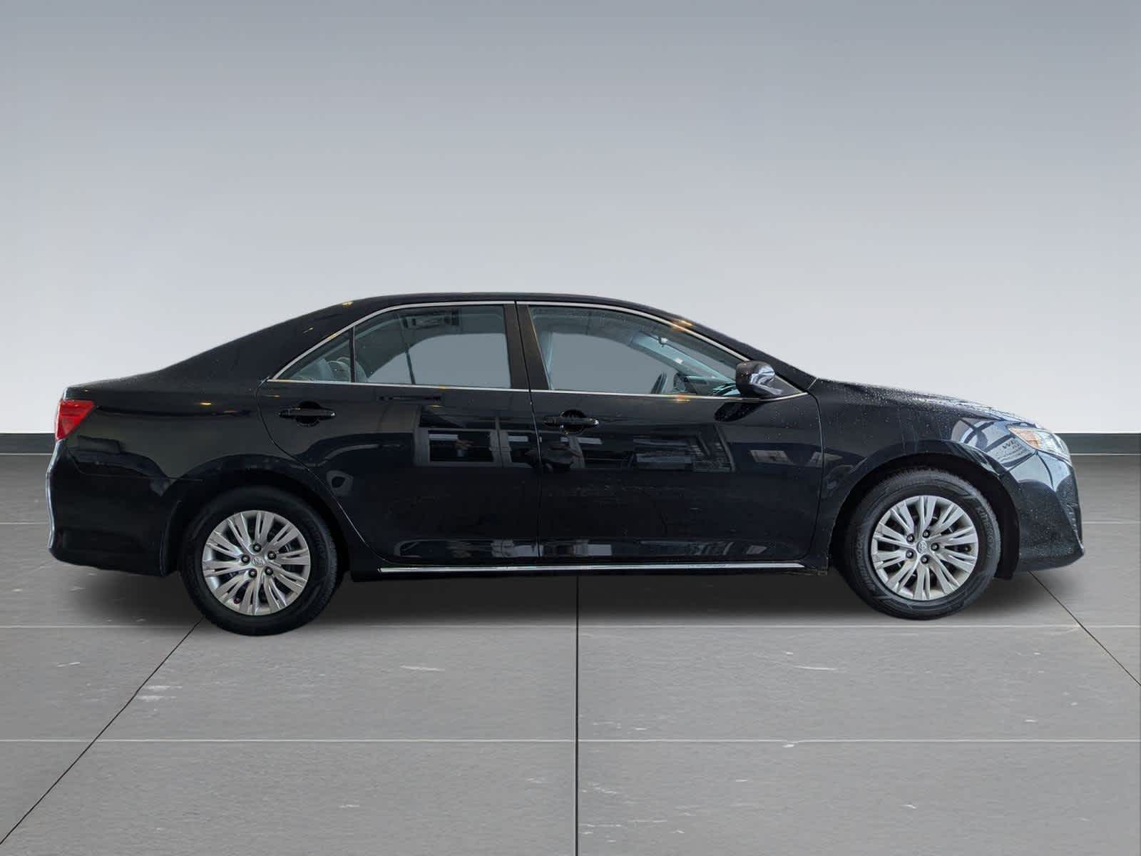 Thumbnail: 2013 Toyota Camry - 7