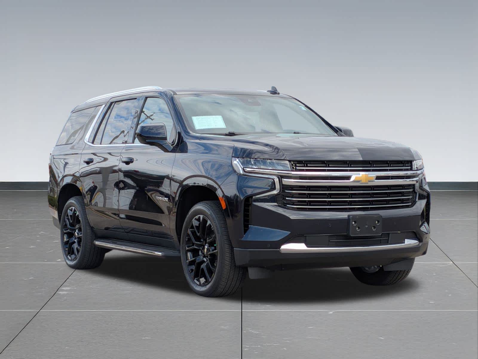Thumbnail: 2023 Chevrolet Tahoe - 8