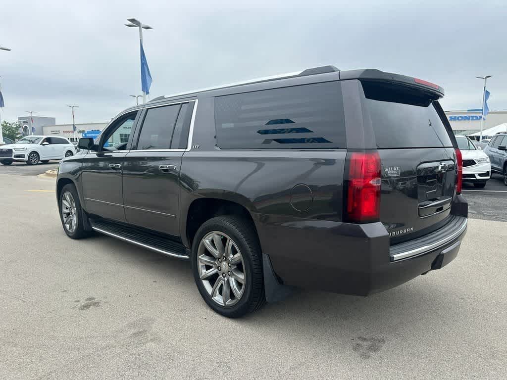 Thumbnail: 2016 Chevrolet Suburban - 6