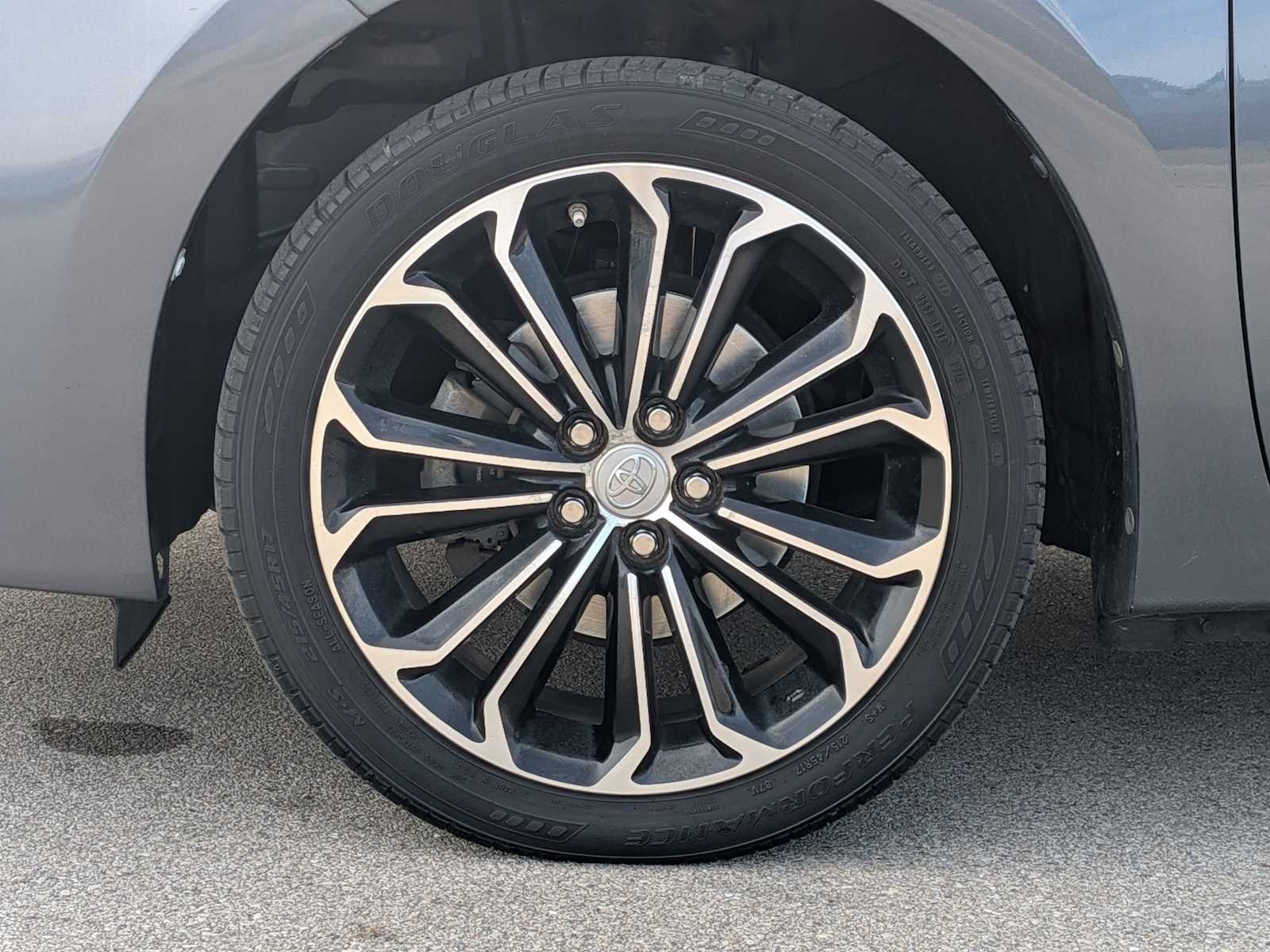 Thumbnail: 2016 Toyota Corolla - 13