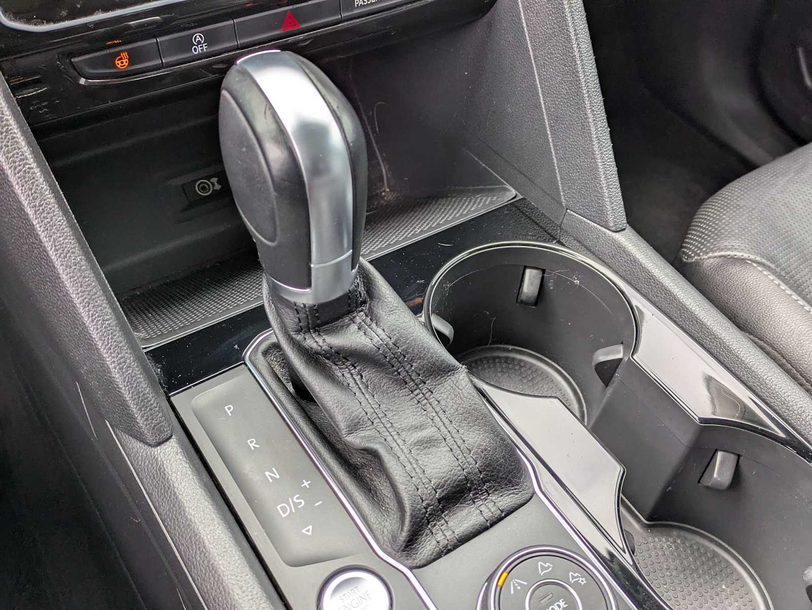 Thumbnail: 2018 Volkswagen Atlas - 30