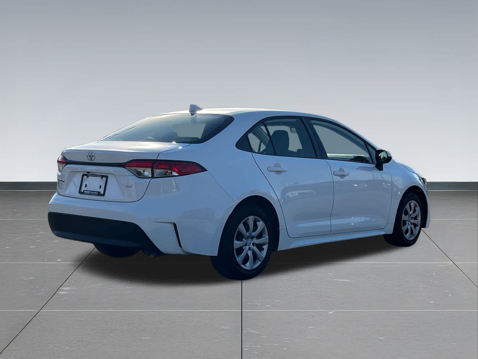 Thumbnail: 2023 Toyota Corolla - 6