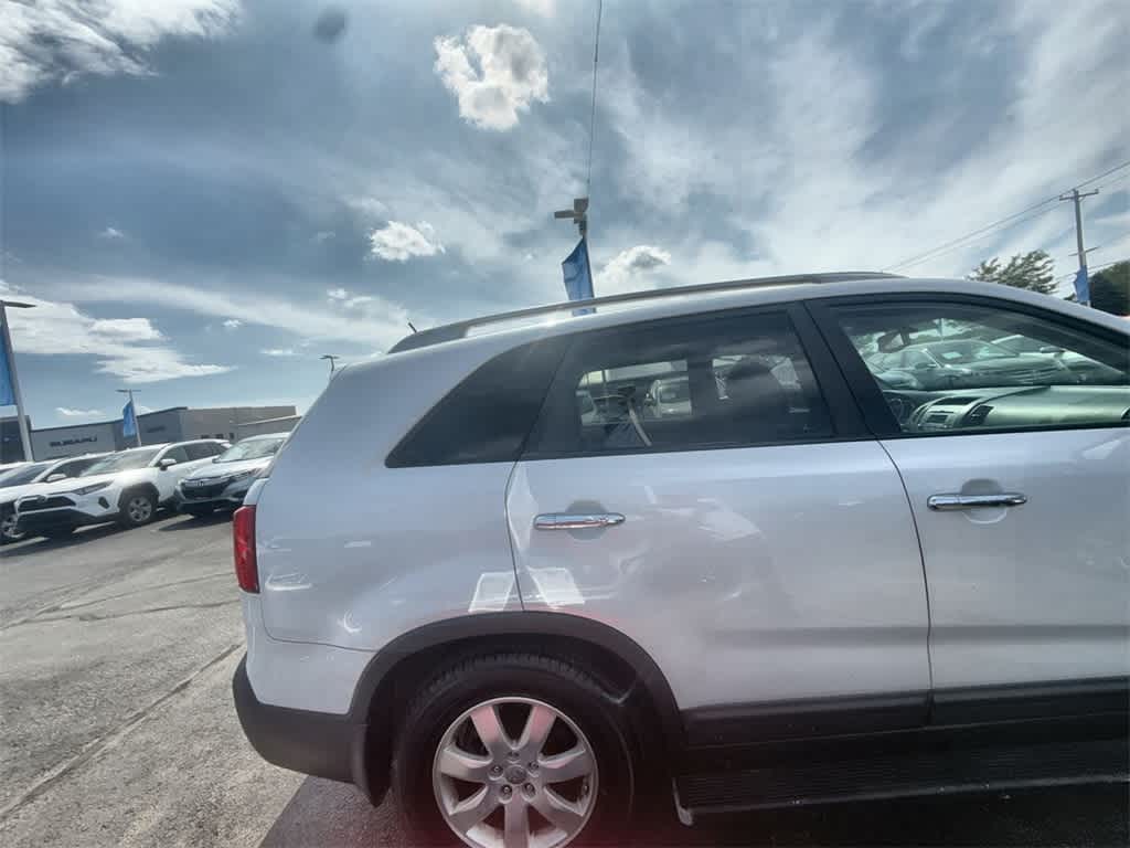 Thumbnail: 2012 Kia Sorento - 6