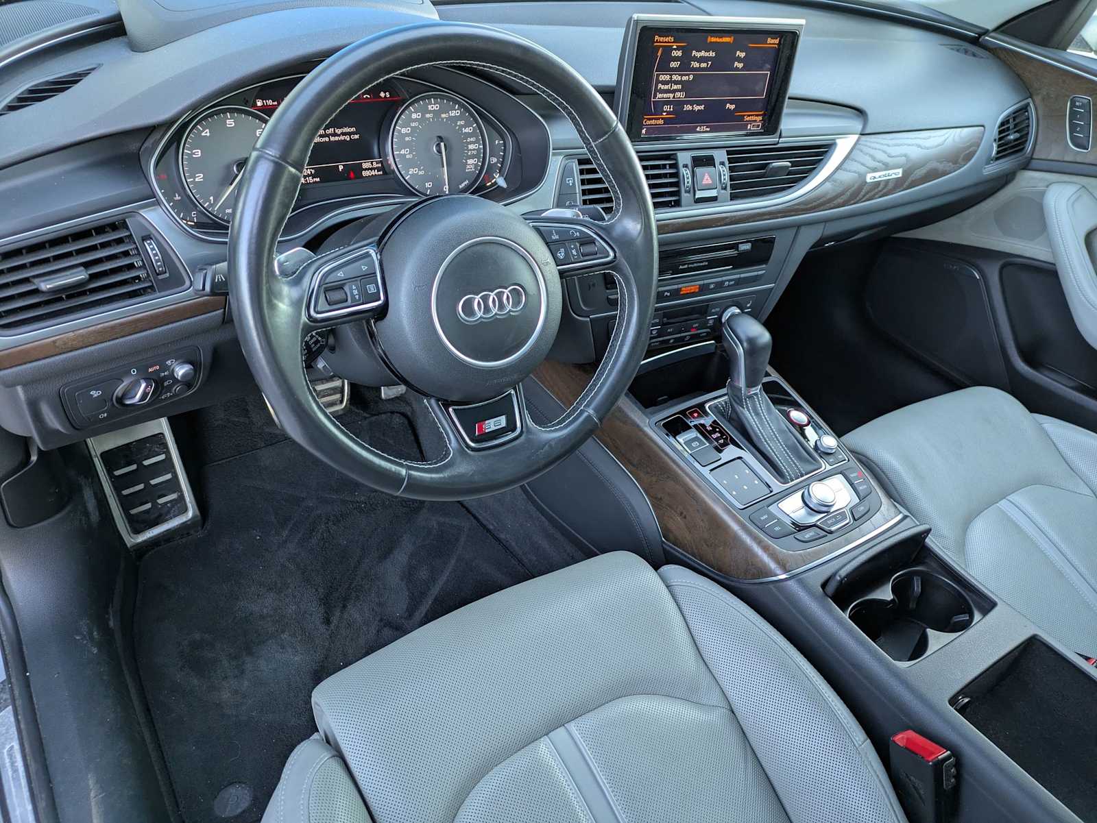 Thumbnail: 2016 Audi S6 - 2