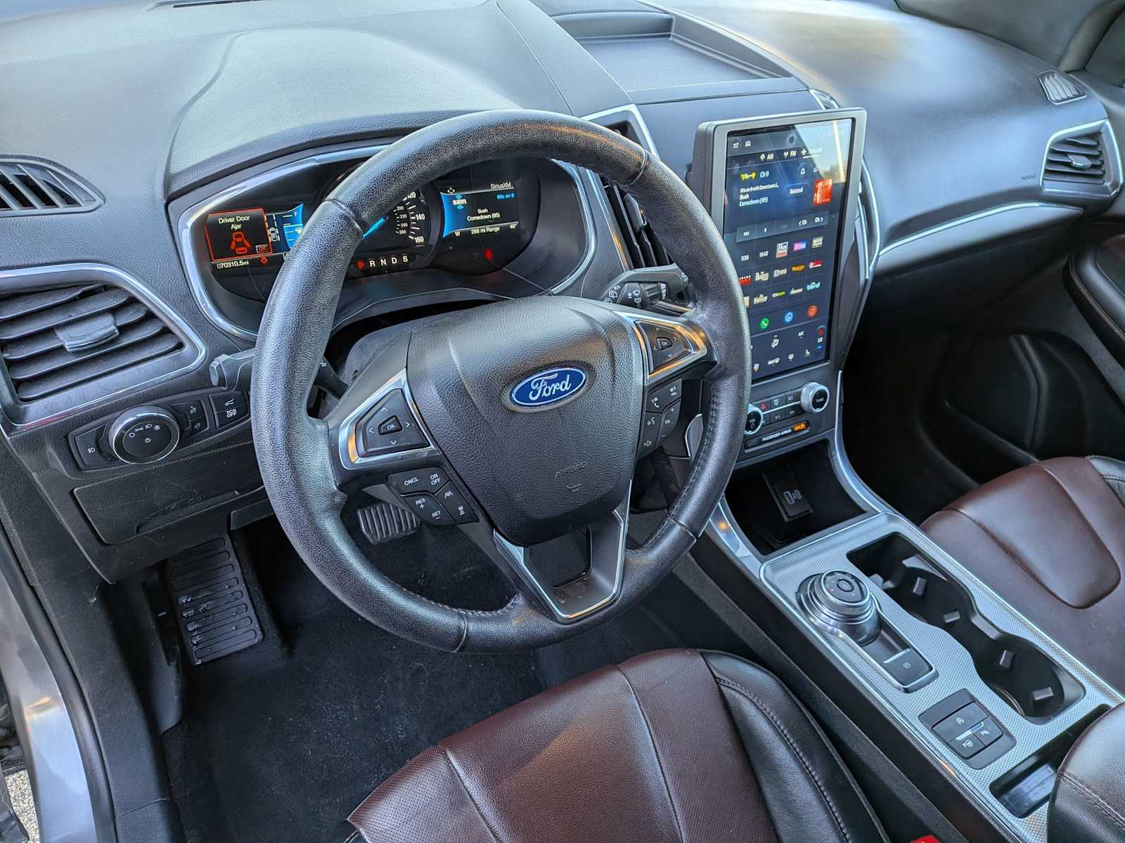 Thumbnail: 2021 Ford Edge - 14