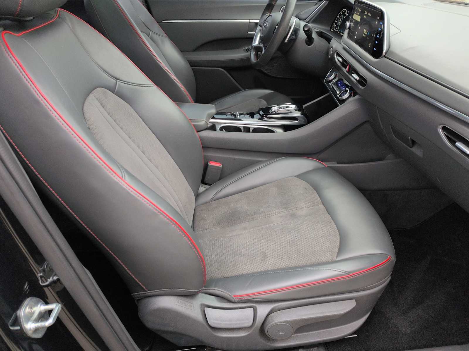 Thumbnail: 2020 Hyundai Sonata - 22