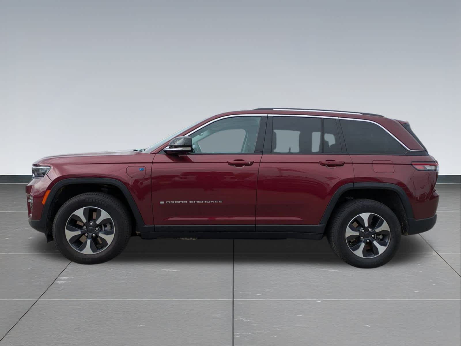 Thumbnail: 2024 Jeep Grand Cherokee - 3