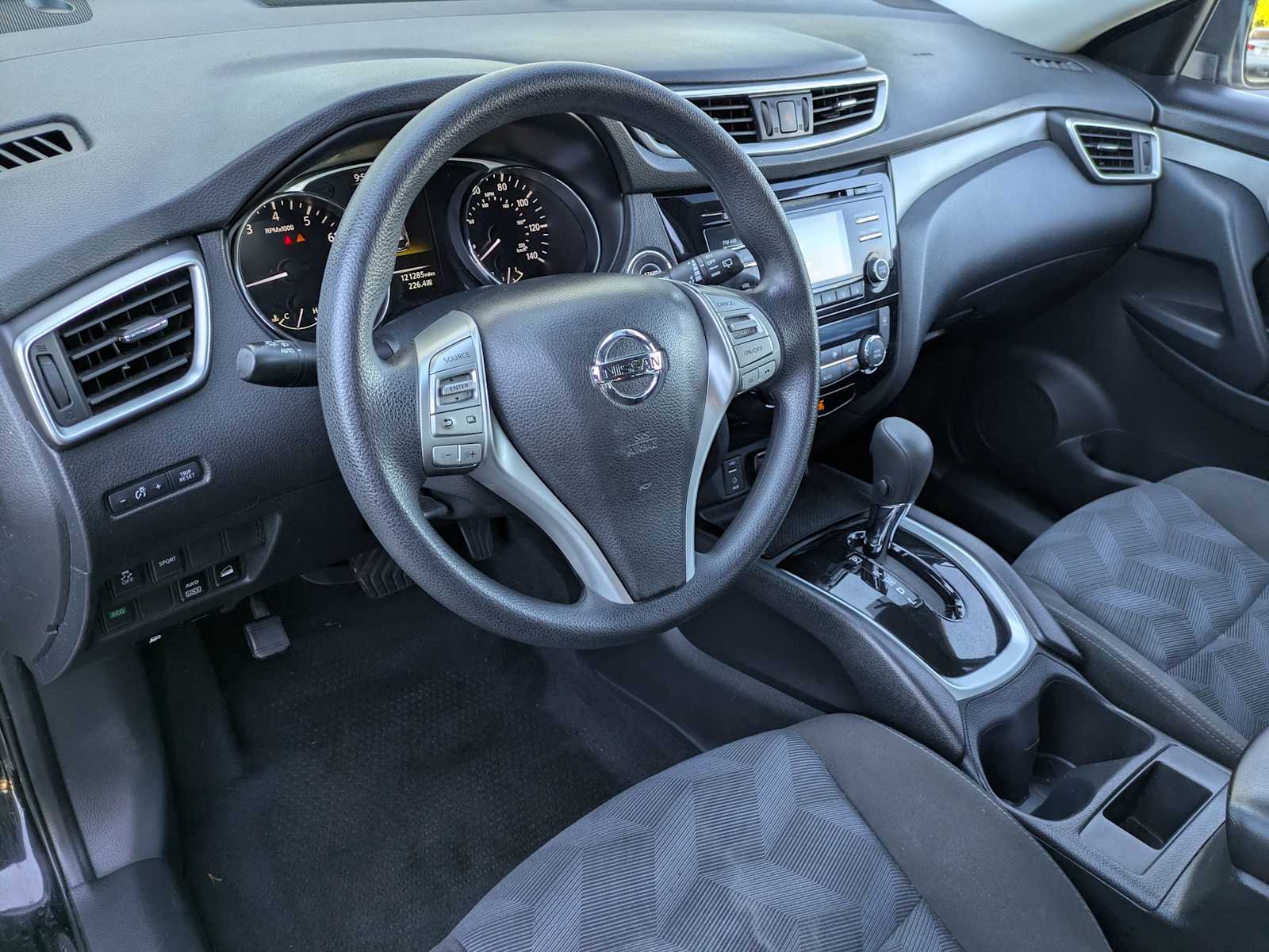 Thumbnail: 2015 Nissan Rogue - 2